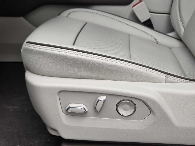 2025 GMC Yukon XL Vehicle Photo in DALLAS, TX 75209-3016