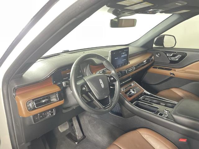2023 Lincoln Aviator Vehicle Photo in GILBERT, AZ 85297-0402