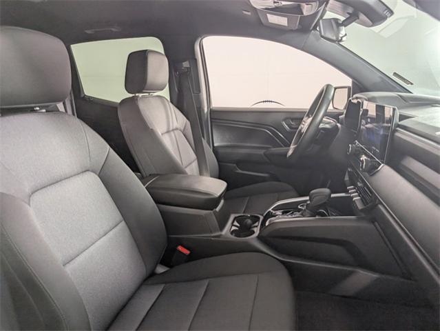2024 Chevrolet Colorado Vehicle Photo in ENGLEWOOD, CO 80113-6708
