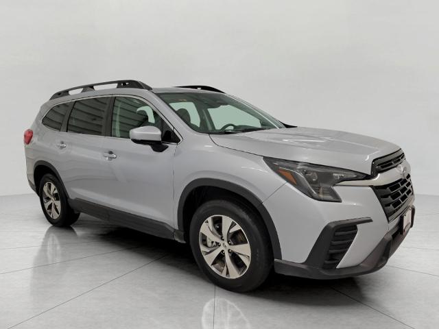 2024 Subaru Ascent Vehicle Photo in Green Bay, WI 54304