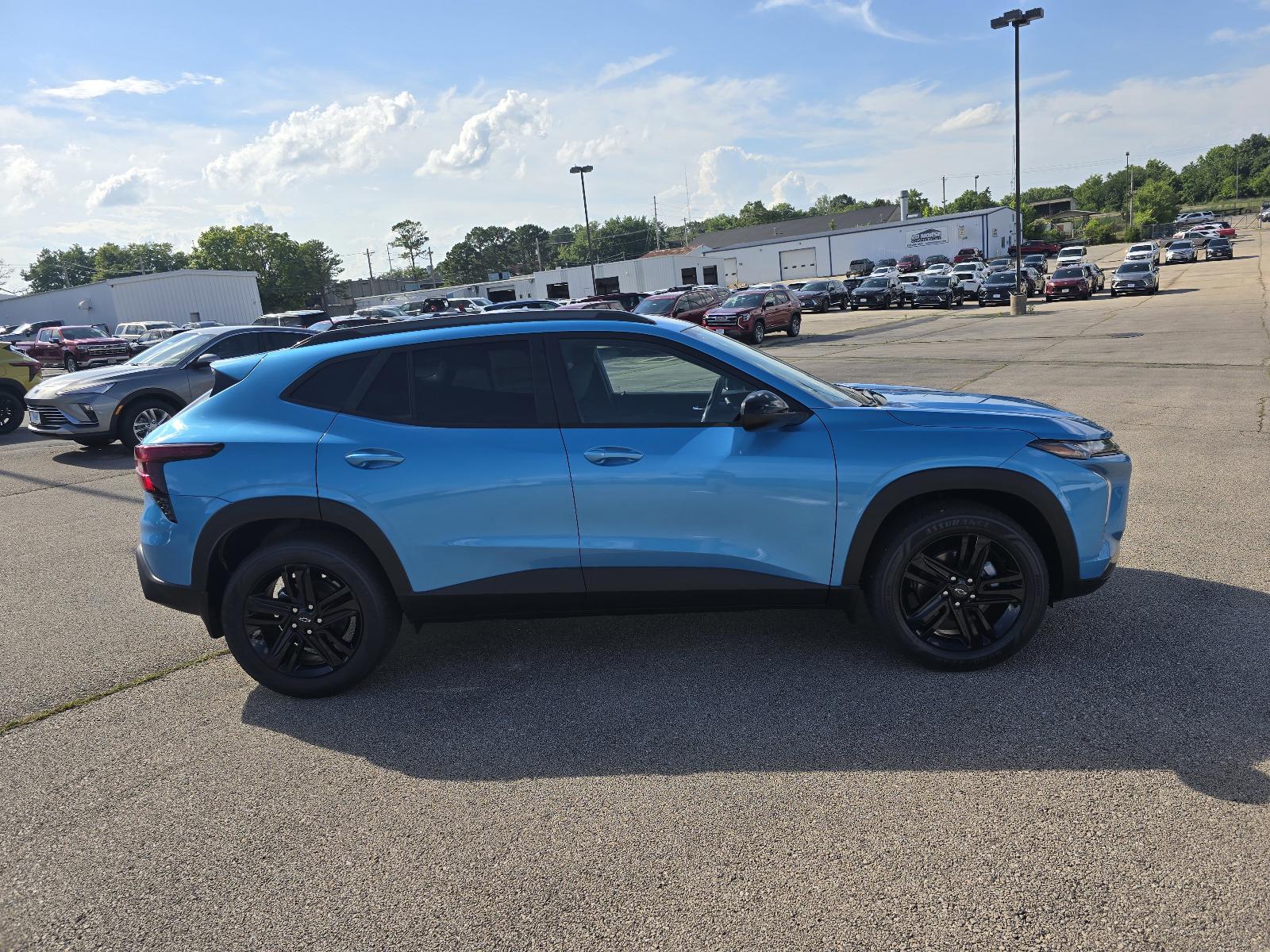 2025 Chevrolet Trax Vehicle Photo in Rolla, MO 65401