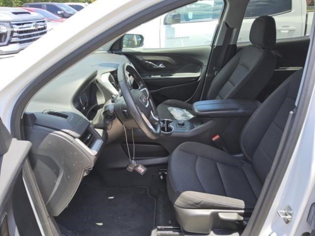 2024 GMC Terrain Vehicle Photo in NEENAH, WI 54956-2243