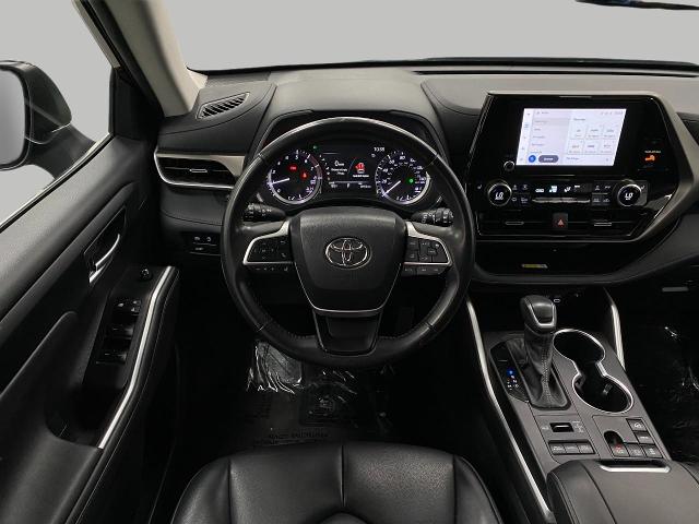 2023 Toyota Highlander Vehicle Photo in Appleton, WI 54913