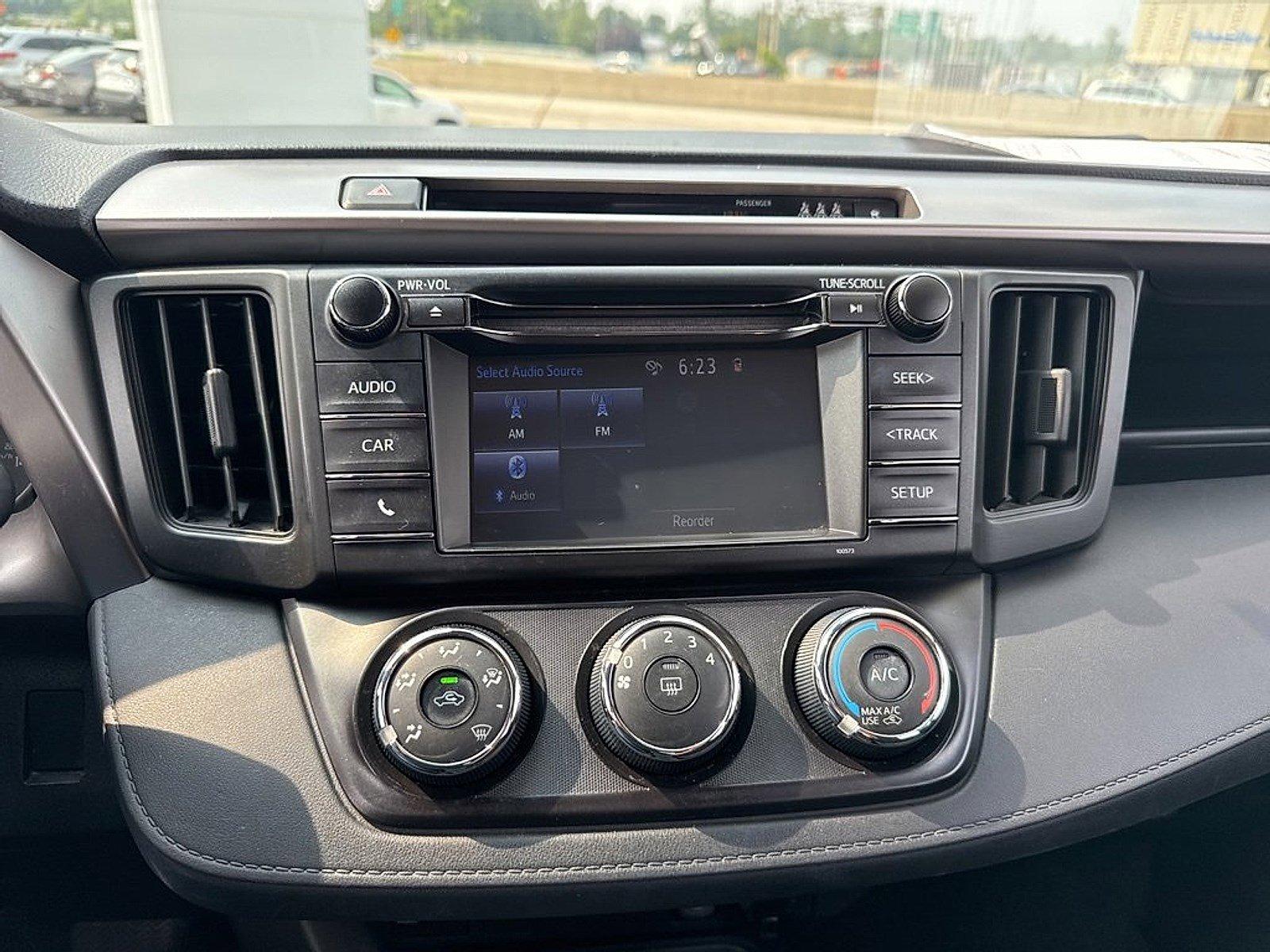 2018 Toyota RAV4 Vehicle Photo in Harrisburg, PA 17111