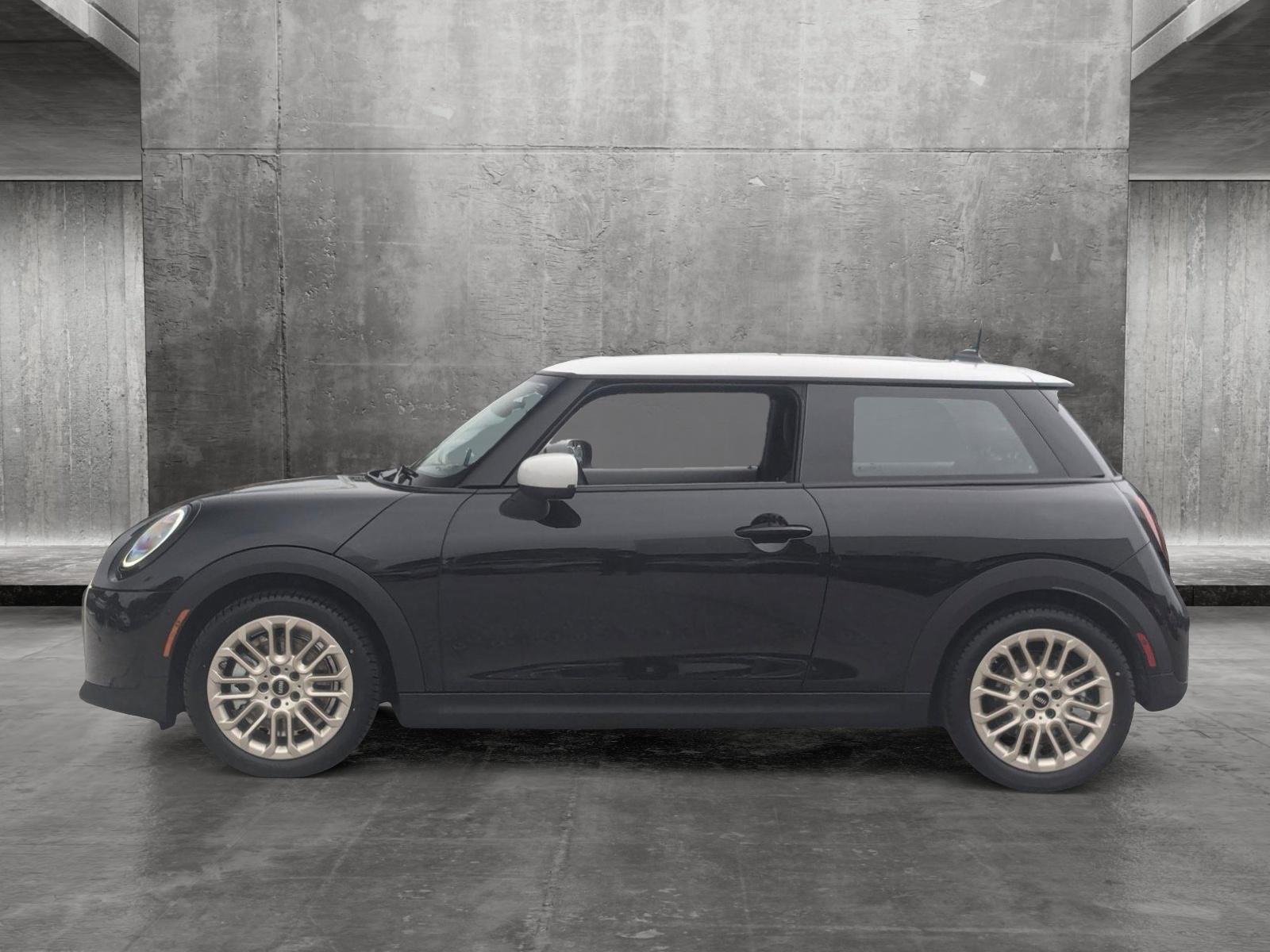 2025 MINI Cooper Hardtop 2 Door Iconic Vehicle Photo in Towson, MD 21204