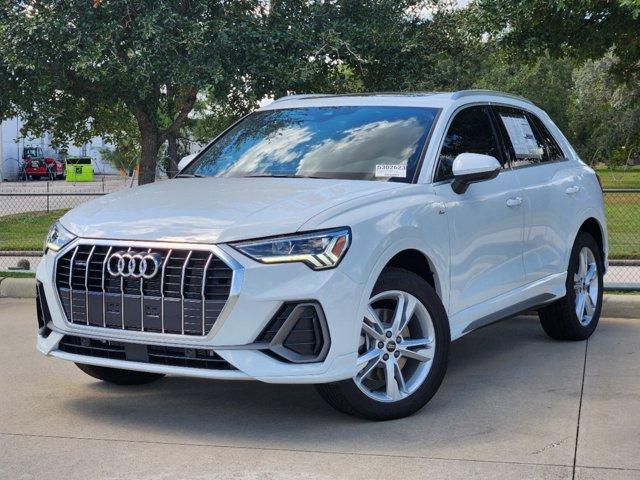 2024 Audi Q3 Vehicle Photo in HOUSTON, TX 77090