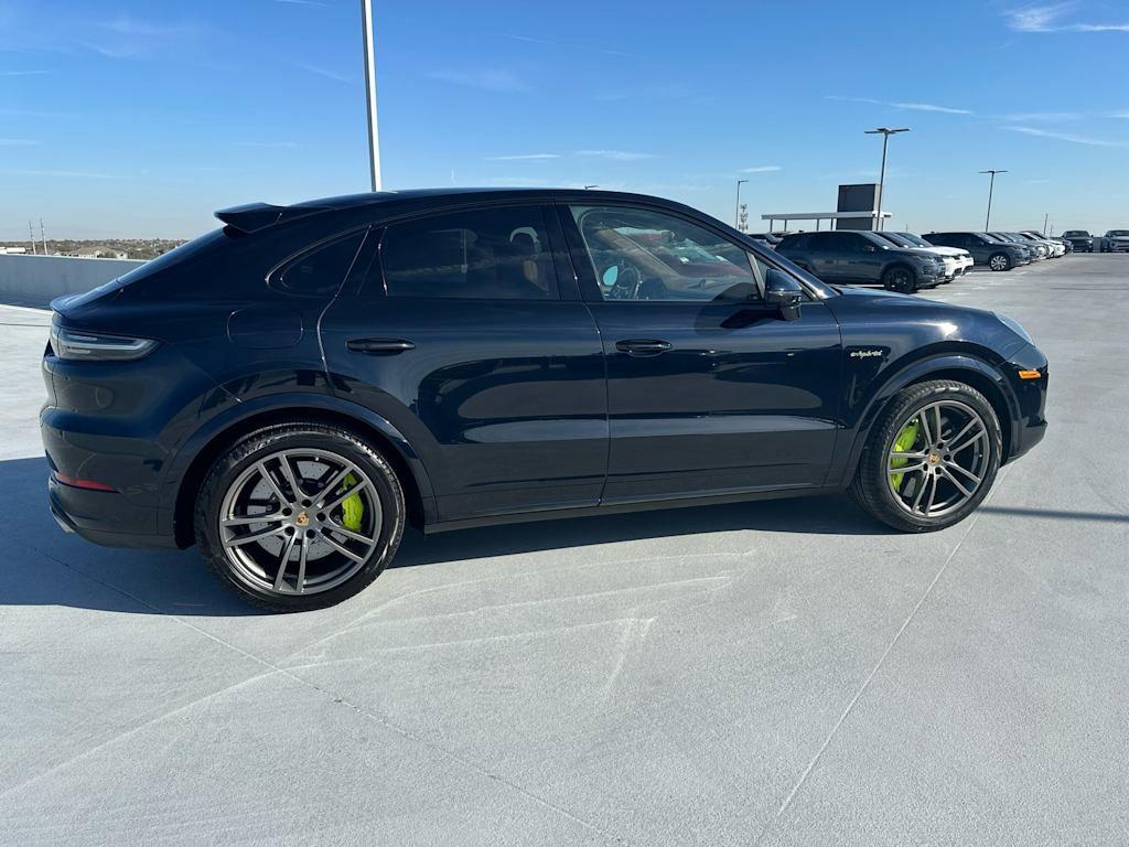 2022 Porsche Cayenne Vehicle Photo in AUSTIN, TX 78717