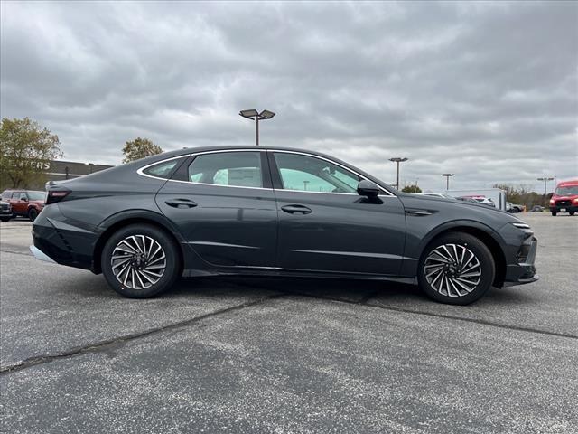 2025 Hyundai SONATA Hybrid Vehicle Photo in Shiloh, IL 62269