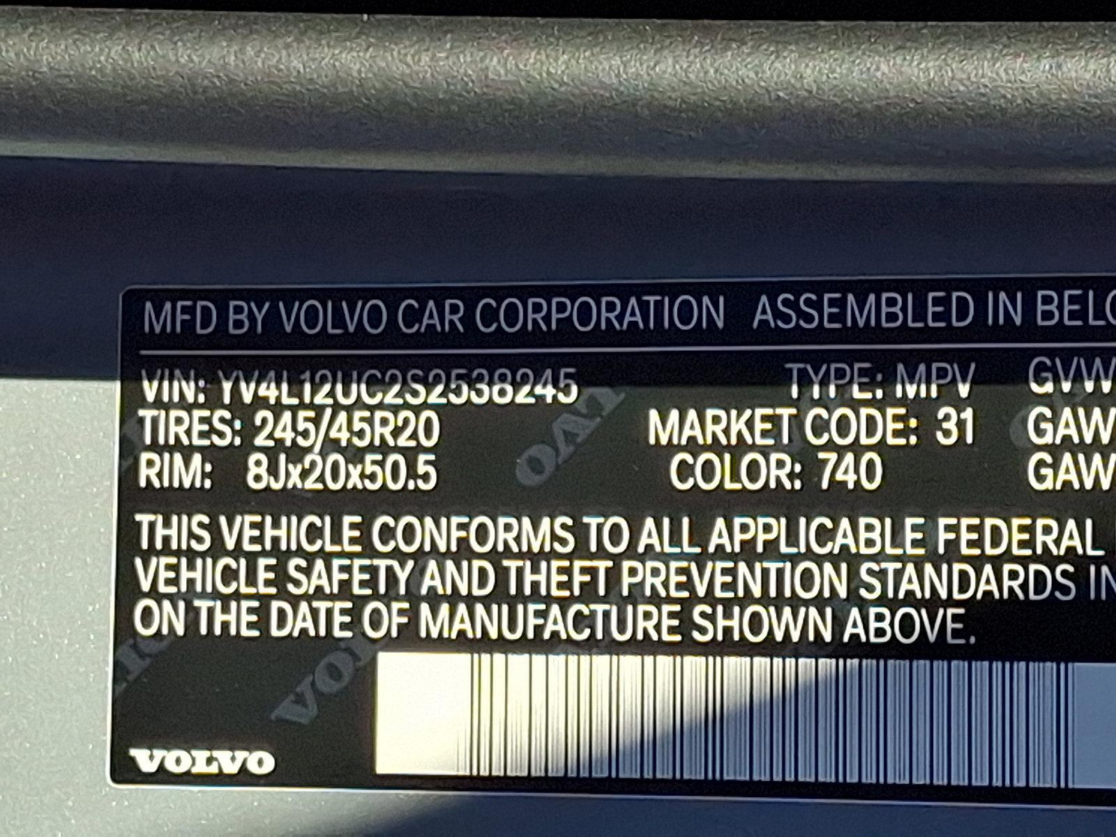 2025 Volvo XC40 Vehicle Photo in Trevose, PA 19053