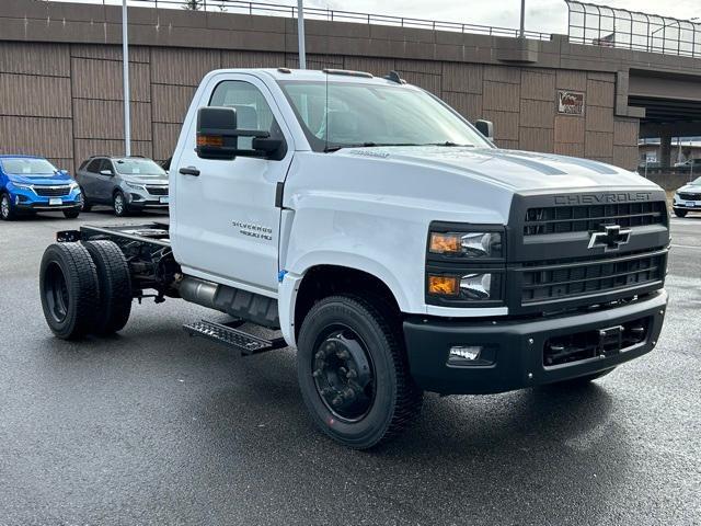 2023 Chevrolet Silverado 4500 HD Vehicle Photo in POST FALLS, ID 83854-5365