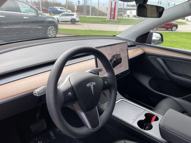 2024 Tesla Model Y Vehicle Photo in MEDINA, OH 44256-9631