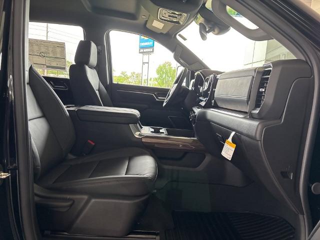 2025 Chevrolet Silverado 2500 HD Vehicle Photo in MANHATTAN, KS 66502-5036