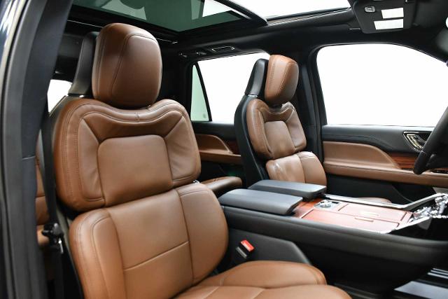2024 Lincoln Navigator Vehicle Photo in DALLAS, TX 75235