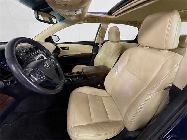 2015 Toyota Avalon Hybrid Vehicle Photo in Everett, WA 98204