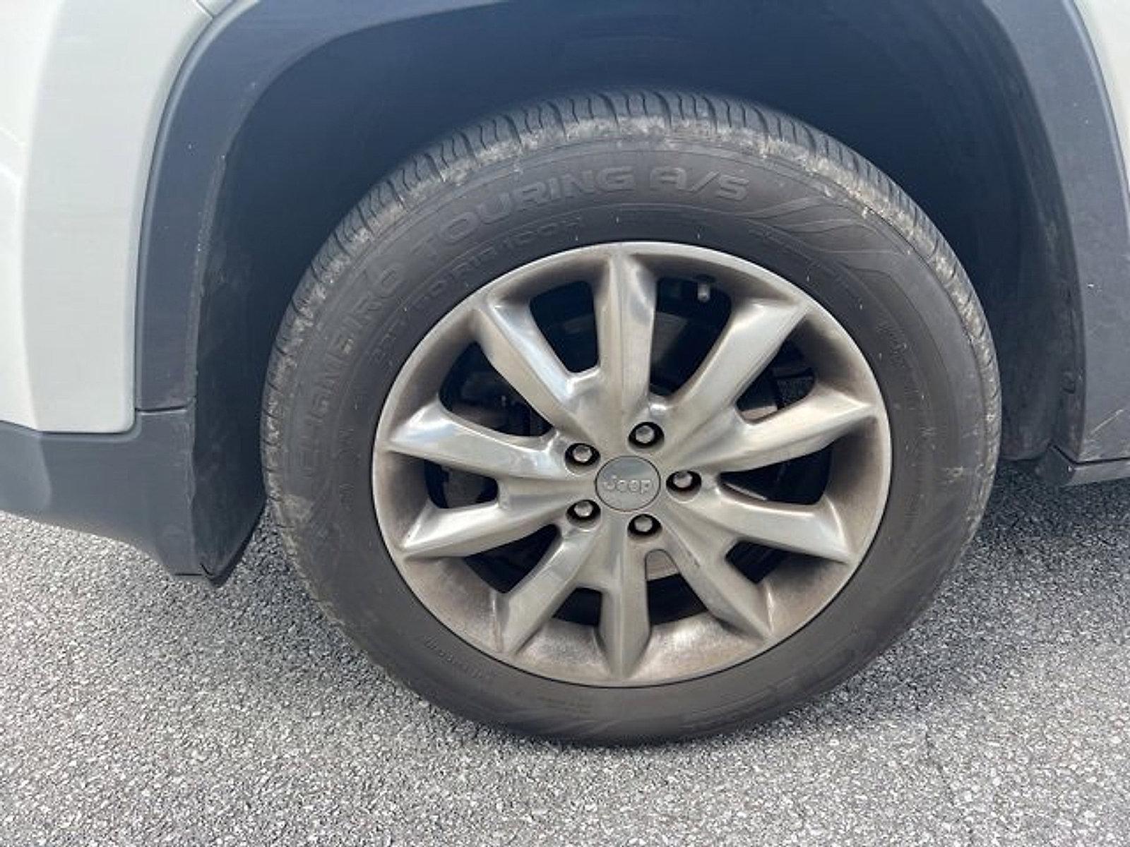 2016 Jeep Cherokee Vehicle Photo in Harrisburg, PA 17111