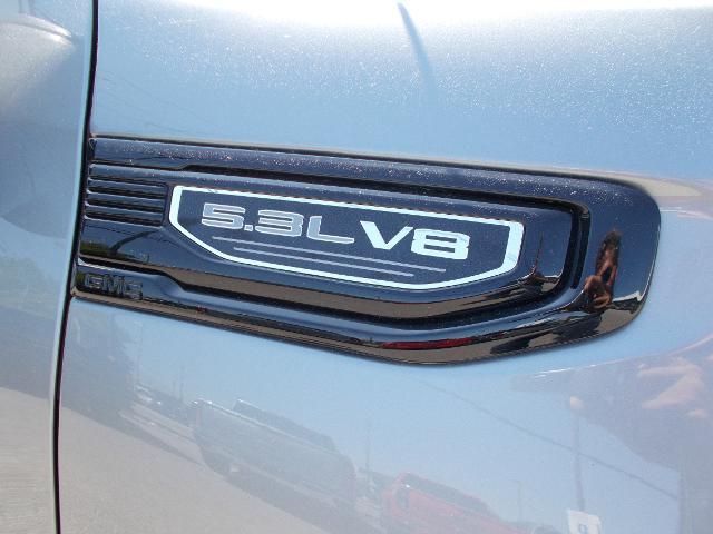 2025 GMC Sierra 1500 Vehicle Photo in LOWELL, MA 01852-4336