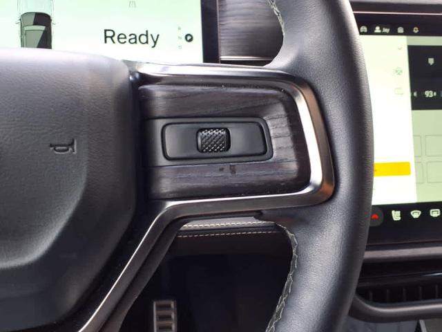2023 Rivian R1S Vehicle Photo in San Antonio, TX 78230-1001