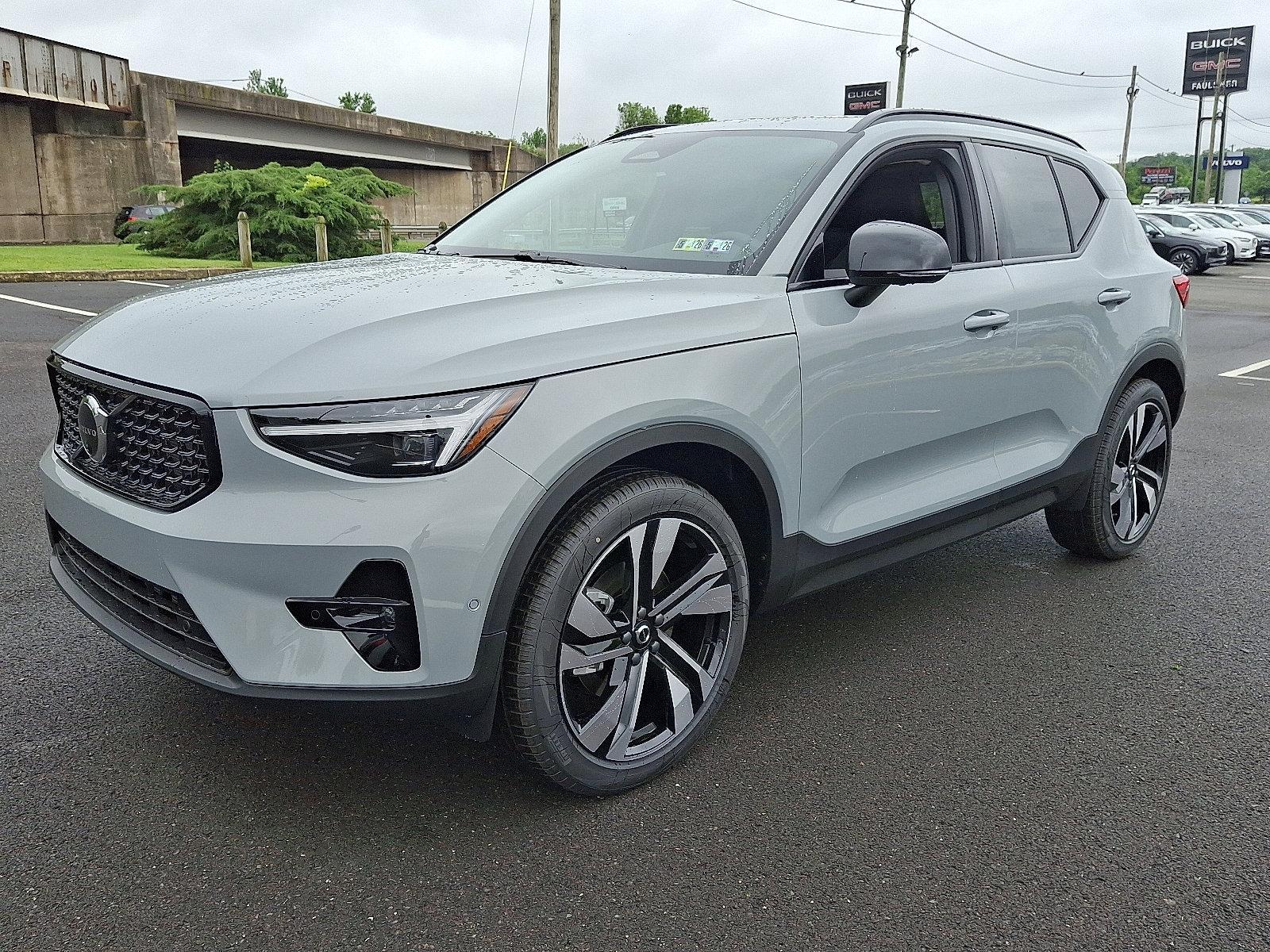 2025 Volvo XC40 Vehicle Photo in Trevose, PA 19053