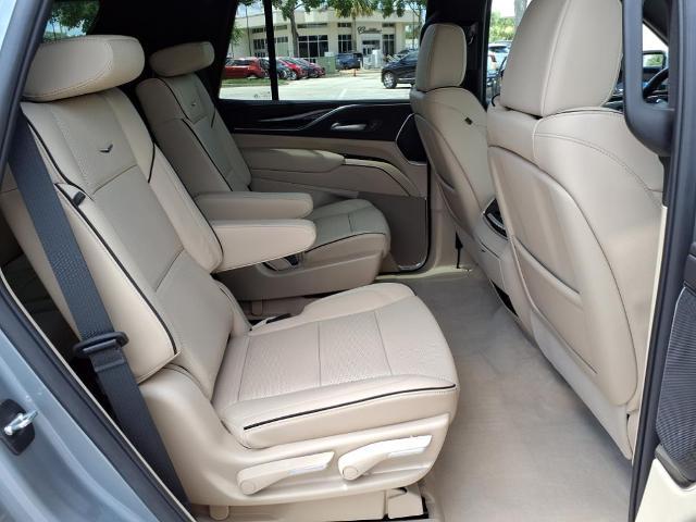 2024 Cadillac Escalade Vehicle Photo in Tampa, FL 33612