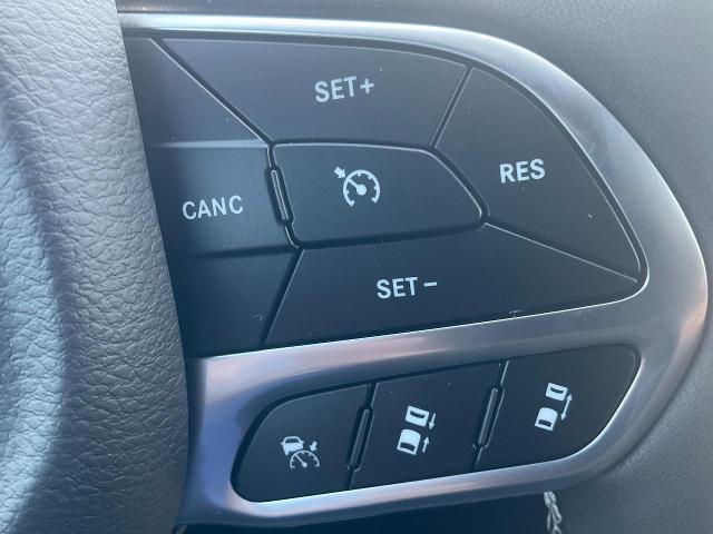 2025 Chrysler Pacifica Vehicle Photo in Kaukauna, WI 54130