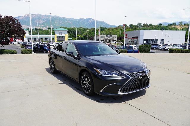 2023 Lexus ES 350 Vehicle Photo in Riverdale, UT 84405