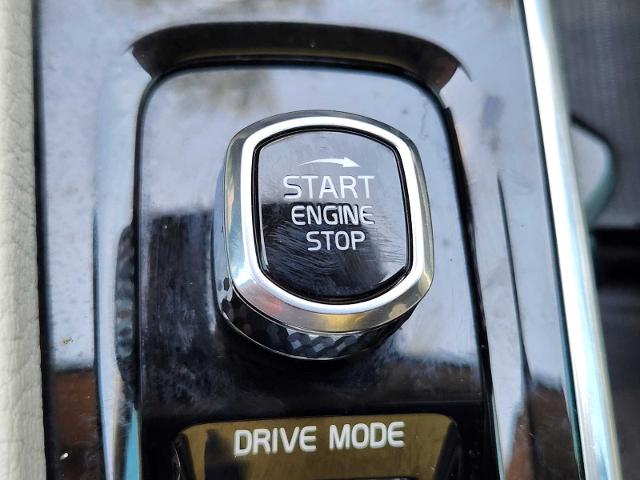 2018 Volvo XC90 Vehicle Photo in DENTON, TX 76210-9321