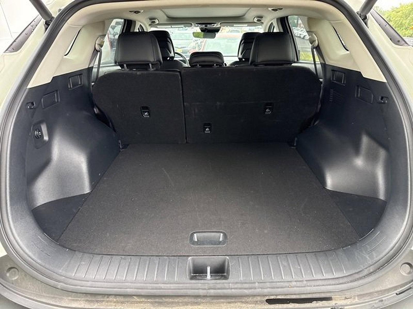2024 Kia Sportage Hybrid Vehicle Photo in Trevose, PA 19053