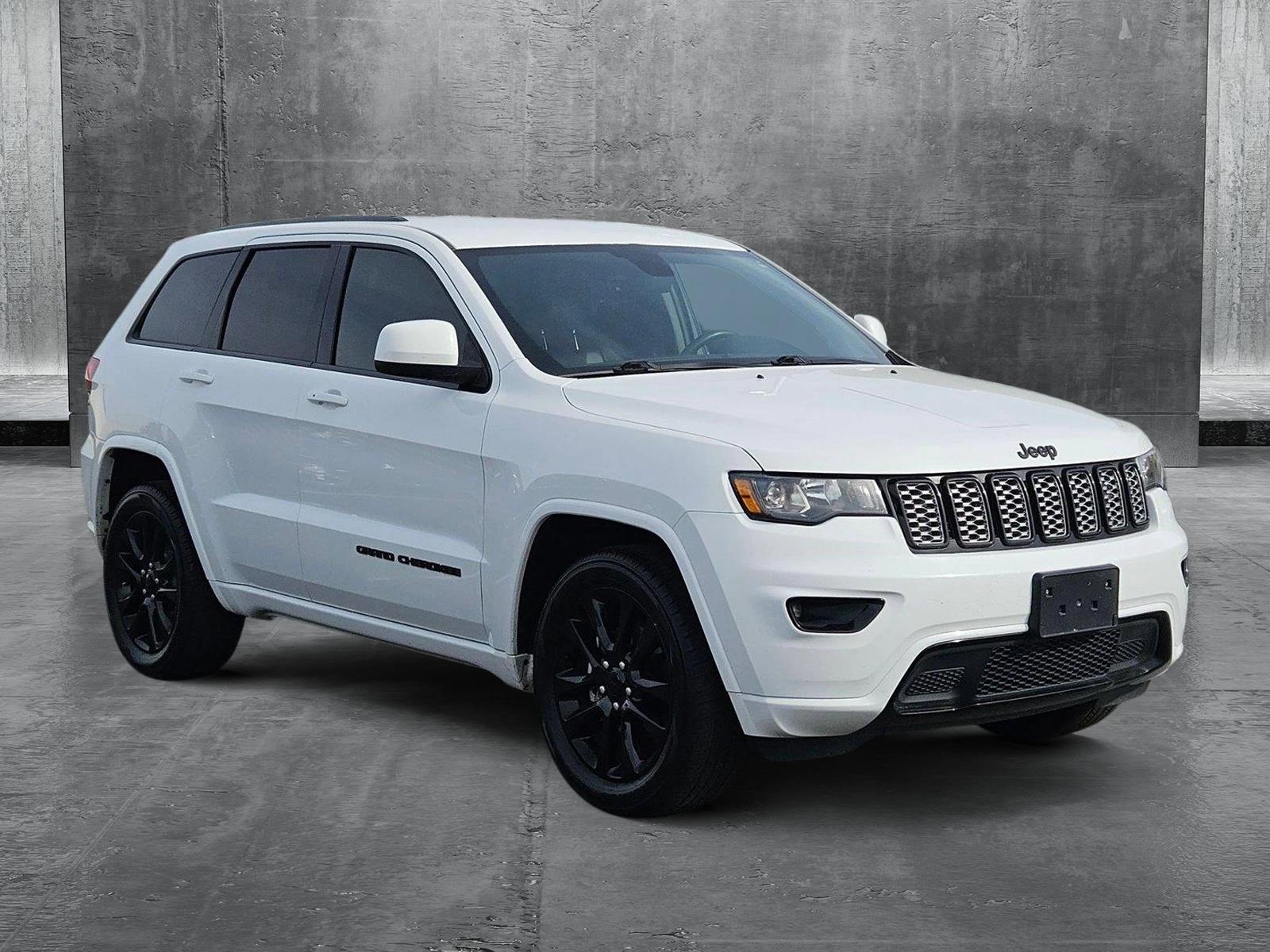 2017 Jeep Grand Cherokee Vehicle Photo in GILBERT, AZ 85297-0446