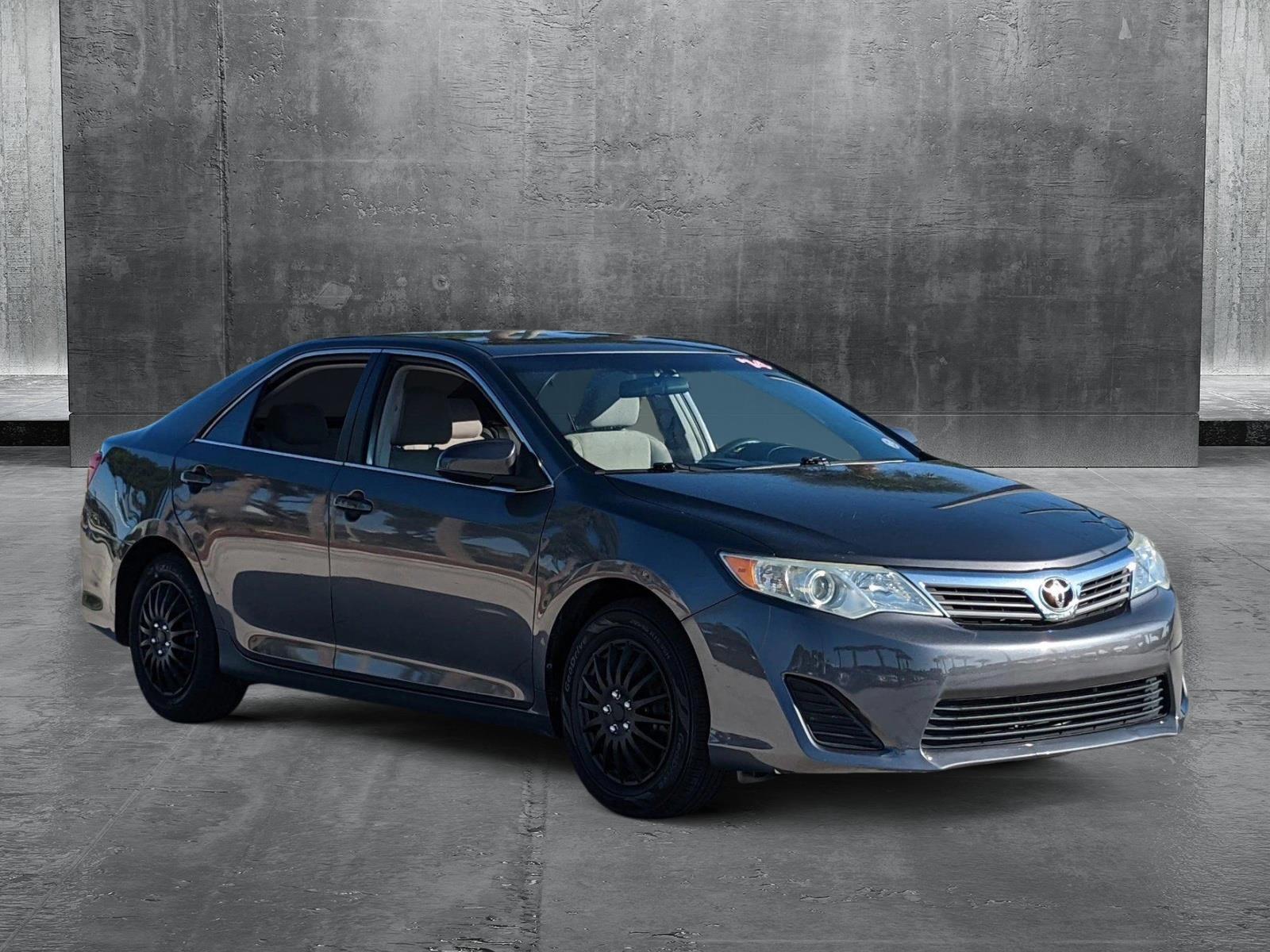 2014 Toyota Camry Vehicle Photo in Davie, FL 33331