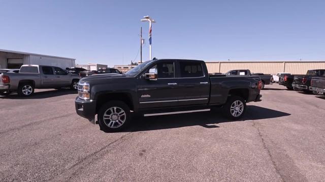 2017 Chevrolet Silverado 2500HD Vehicle Photo in NEDERLAND, TX 77627-8017