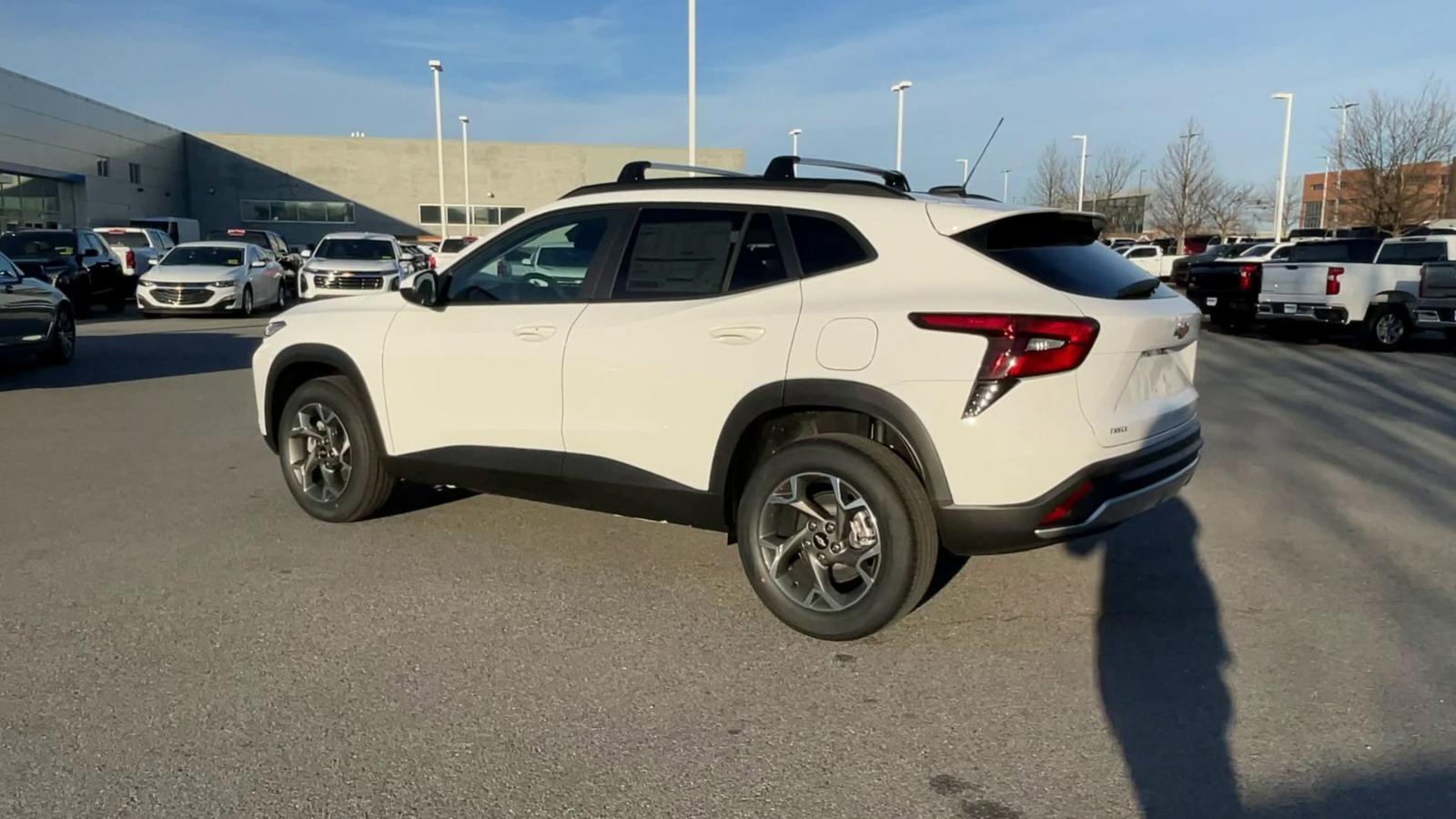 2025 Chevrolet Trax Vehicle Photo in BENTONVILLE, AR 72712-4322