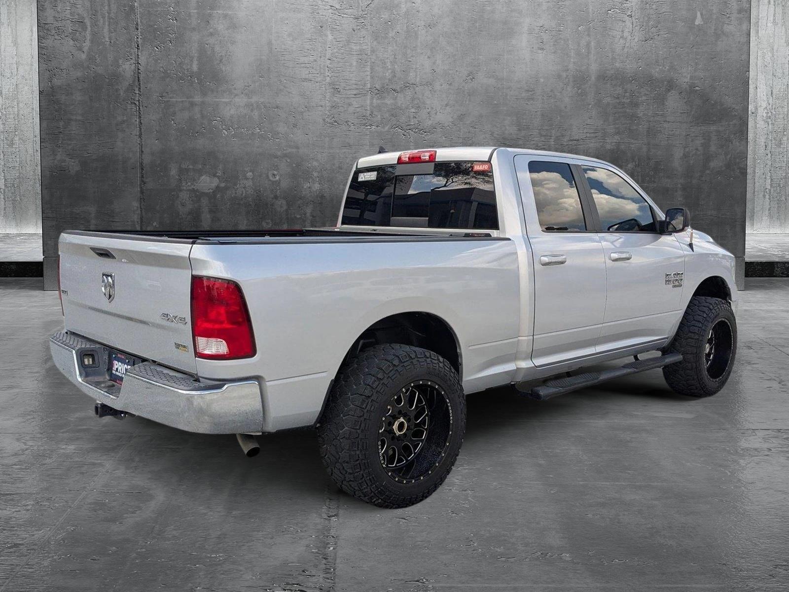 2019 Ram 1500 Classic Vehicle Photo in PEMBROKE PINES, FL 33024-6534