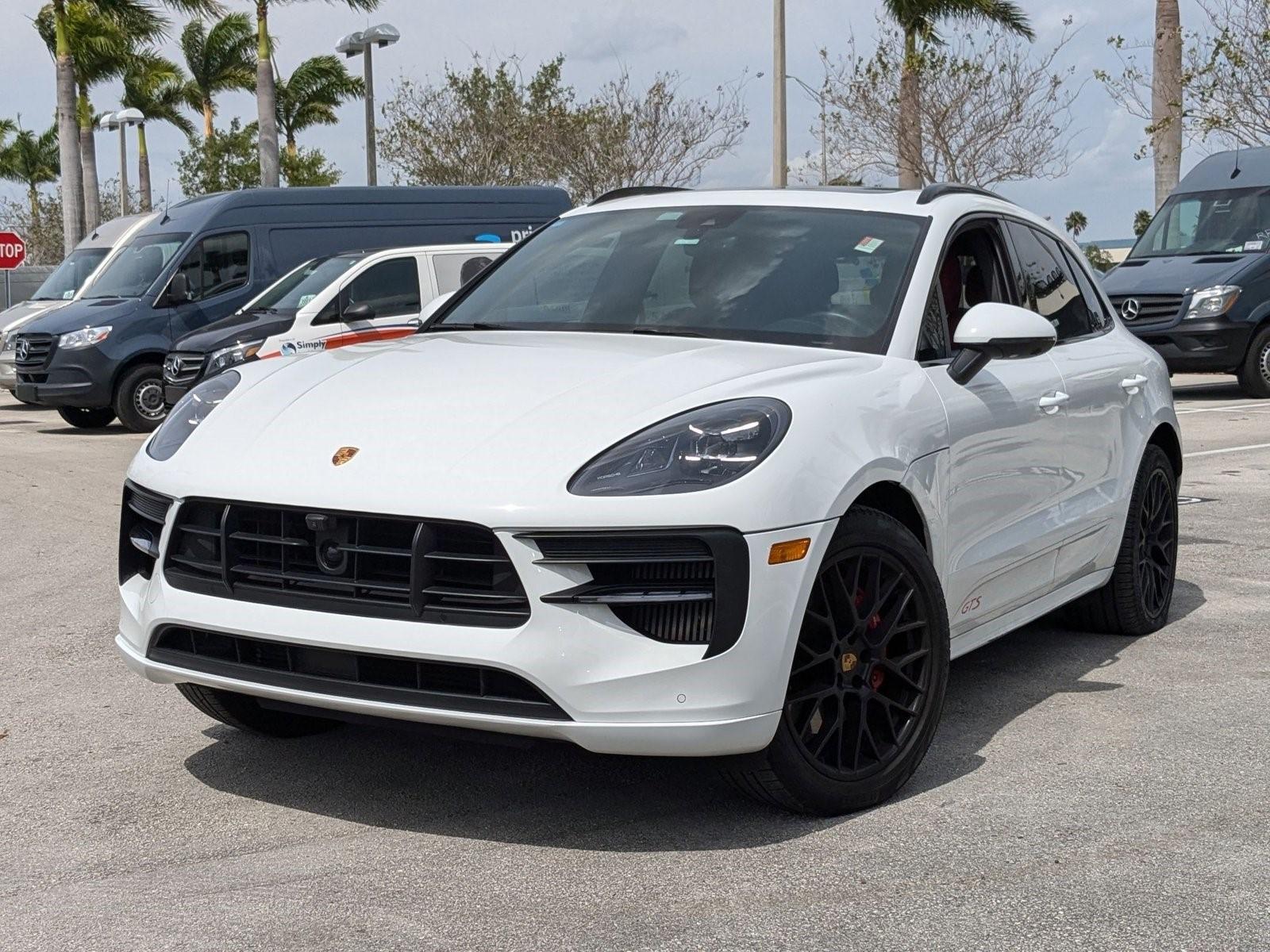 2021 Porsche Macan Vehicle Photo in Miami, FL 33169