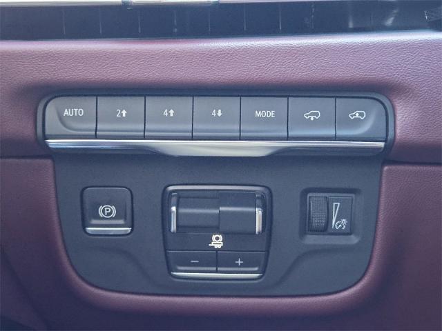 2025 Cadillac Escalade Vehicle Photo in Oklahoma City, OK 73114