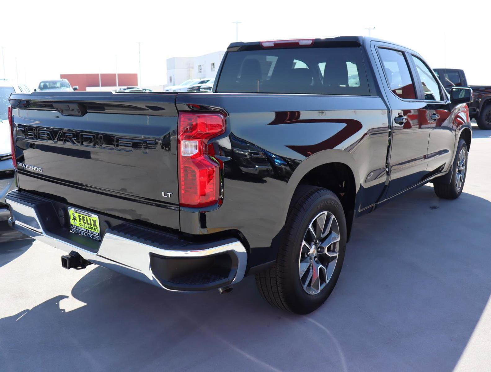 2025 Chevrolet Silverado 1500 Vehicle Photo in LOS ANGELES, CA 90007-3794