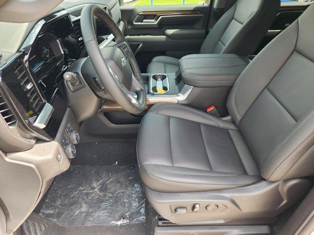 2025 Chevrolet Silverado 2500 HD Vehicle Photo in SUGAR LAND, TX 77478-0000