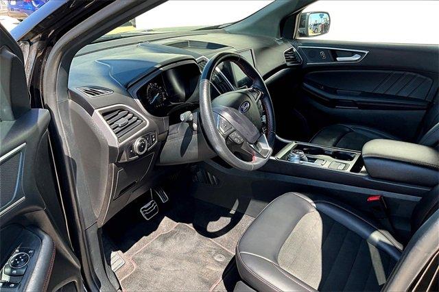 2024 Ford Edge Vehicle Photo in TOPEKA, KS 66609-0000
