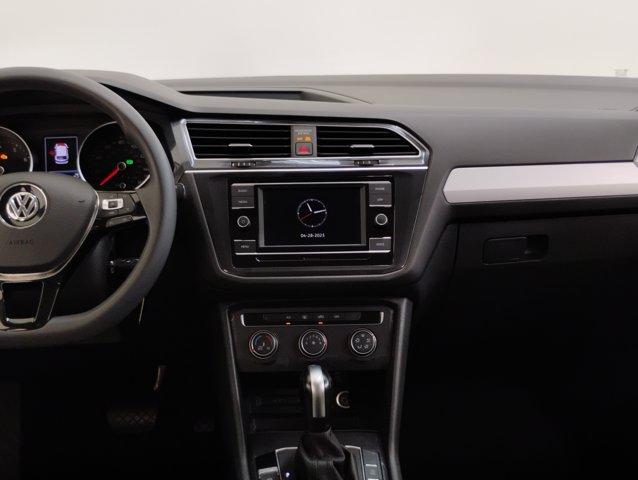2020 Volkswagen Tiguan Vehicle Photo in PINEVILLE, NC 28134-8495