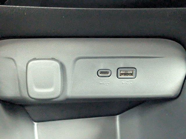 2025 Chevrolet Trax Vehicle Photo in BRUNSWICK, GA 31525-1881