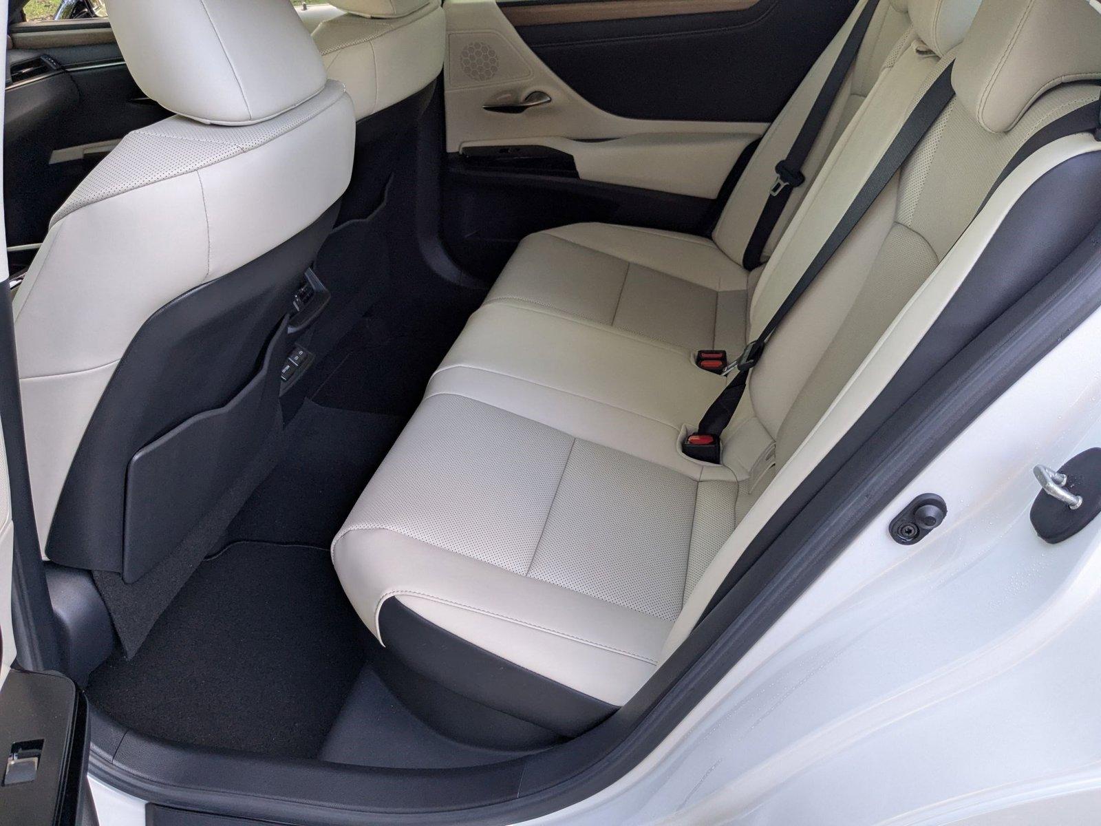 2025 Lexus ES 300h Vehicle Photo in West Palm Beach, FL 33417