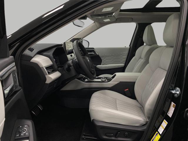 2025 Mitsubishi Outlander Vehicle Photo in Appleton, WI 54913