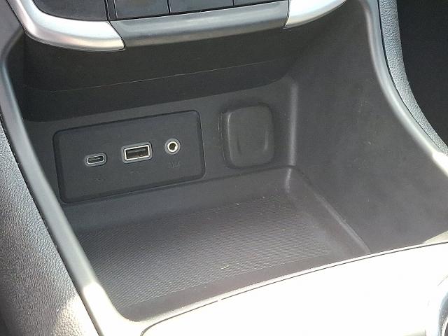 2022 GMC Terrain Vehicle Photo in TREVOSE, PA 19053-4984