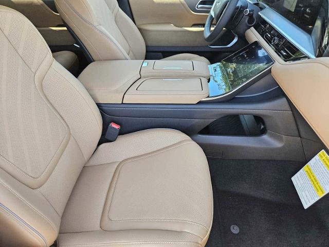 2025 INFINITI QX80 Vehicle Photo in Fort Worth, TX 76132