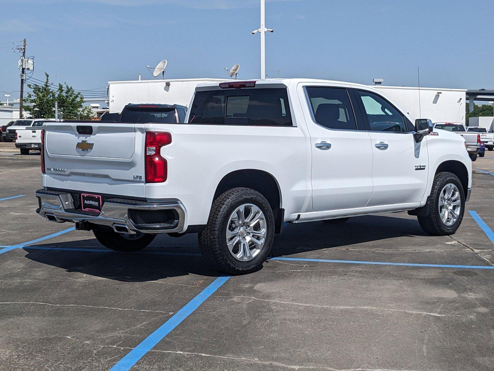 2025 Chevrolet Silverado 1500 Vehicle Photo in HOUSTON, TX 77034-5009