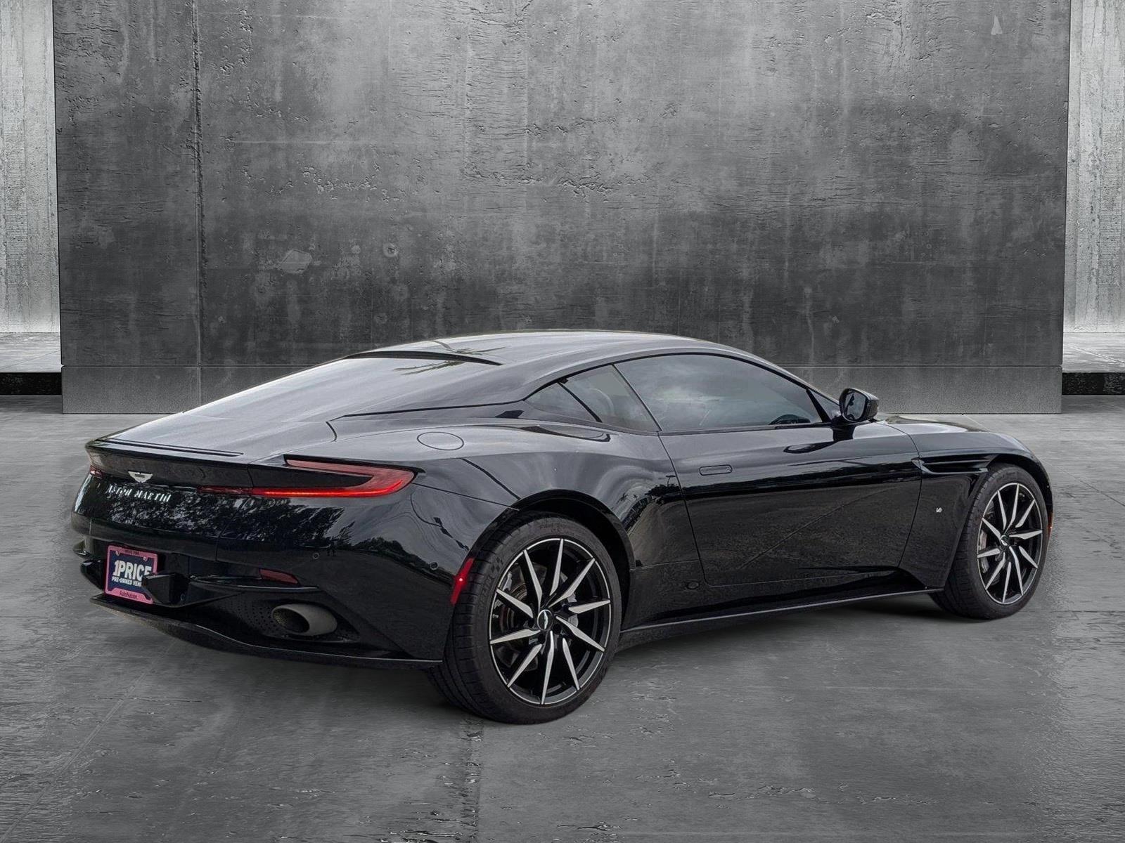 2017 Aston Martin DB11 Vehicle Photo in Fort Lauderdale, FL 33316