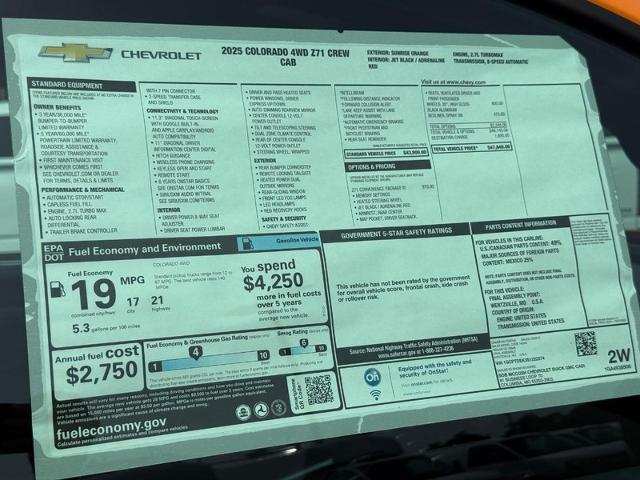 2025 Chevrolet Colorado Vehicle Photo in COLUMBIA, MO 65203-3903