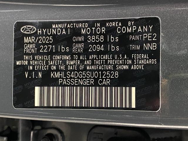 2025 Hyundai ELANTRA Vehicle Photo in Appleton, WI 54913