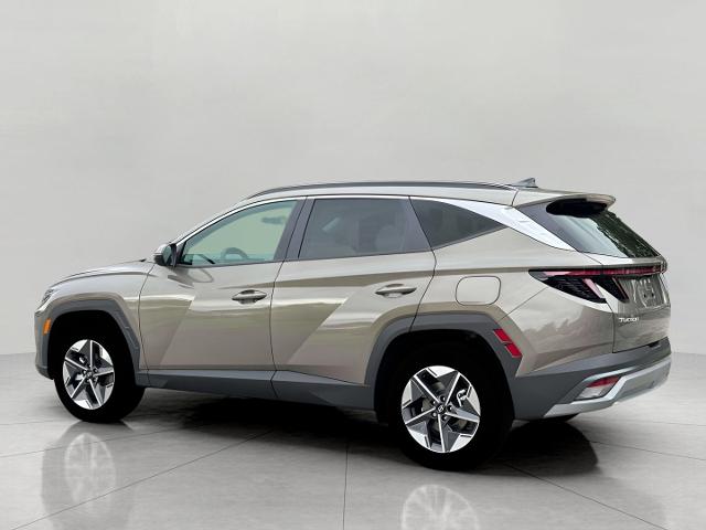 2025 Hyundai TUCSON Hybrid Vehicle Photo in Green Bay, WI 54304