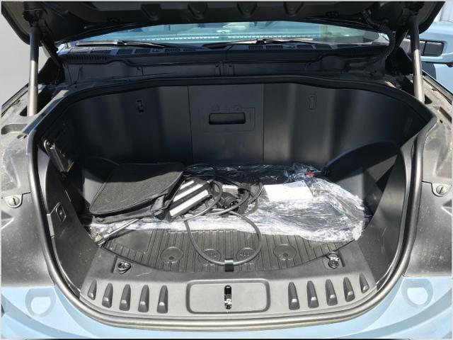 2023 Ford F-150 Lightning Vehicle Photo in GREEN BAY, WI 54303-3330