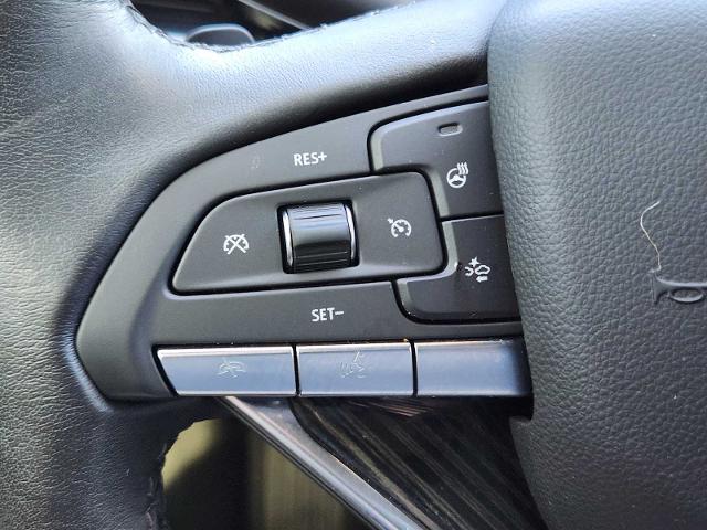 2022 Cadillac XT6 Vehicle Photo in DENTON, TX 76210-9321